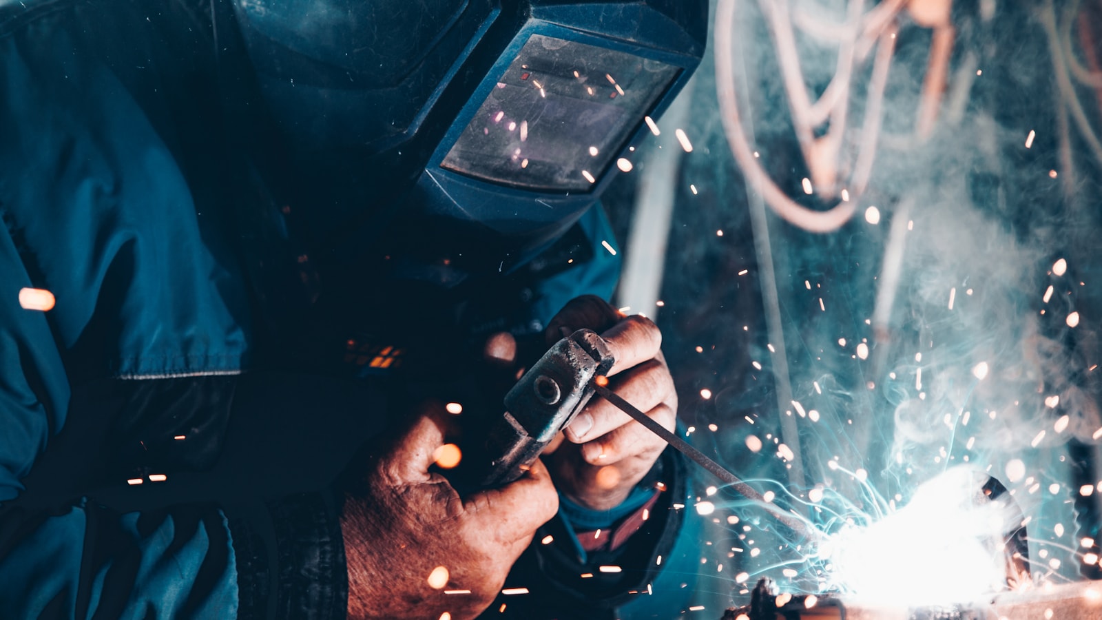 Atelier avec outils d'artisan